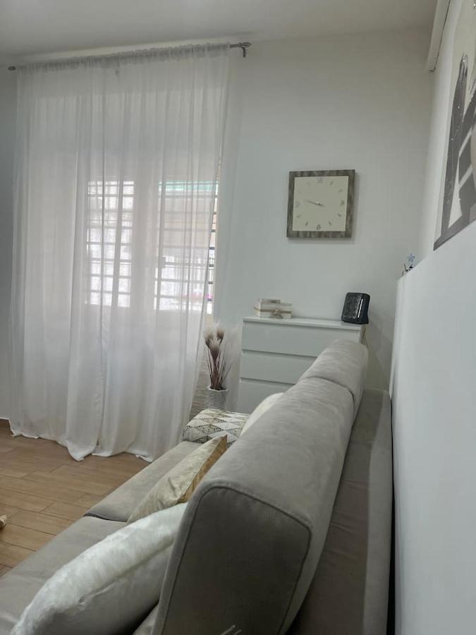 Monohouseinbari Apartment ภายนอก รูปภาพ